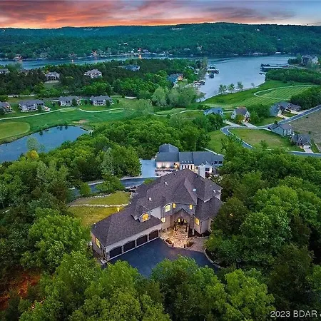 Old Kinderhook Castle